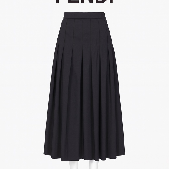 Fendi Black Maxi Pleated A line  skirt. Size 6 Made in Italy US 6 - Picture 4 of 14